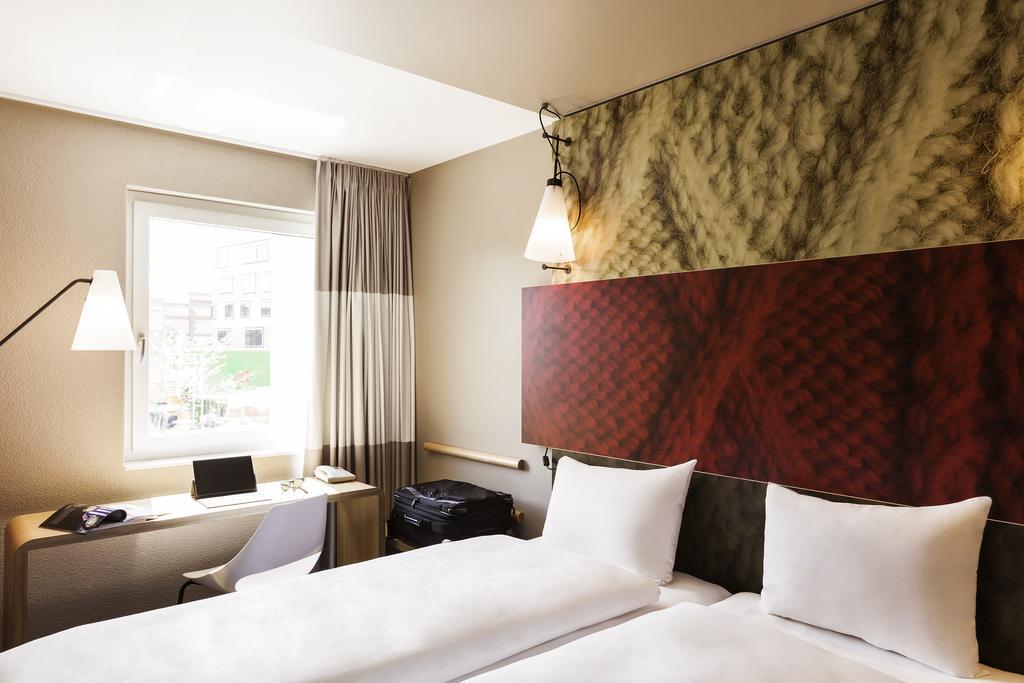 Ibis Winterthur City Bagian luar foto